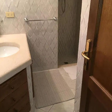 Le Al Mare - Da Sara Appartement *